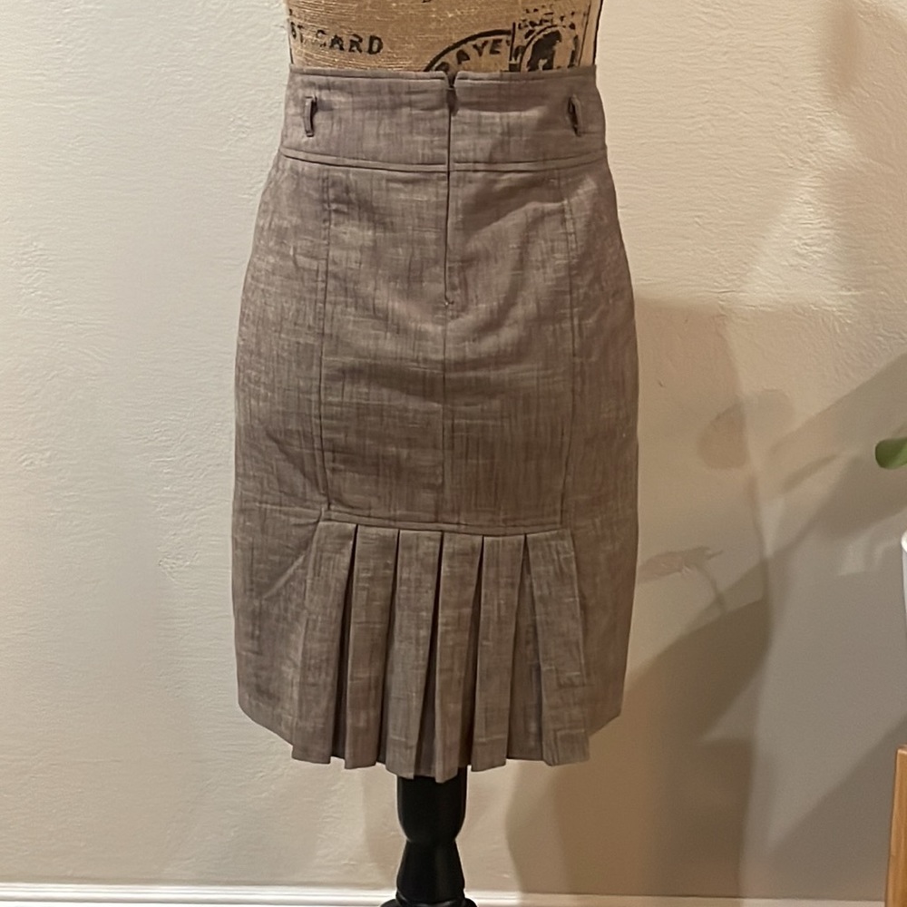 Tan pleated skirt